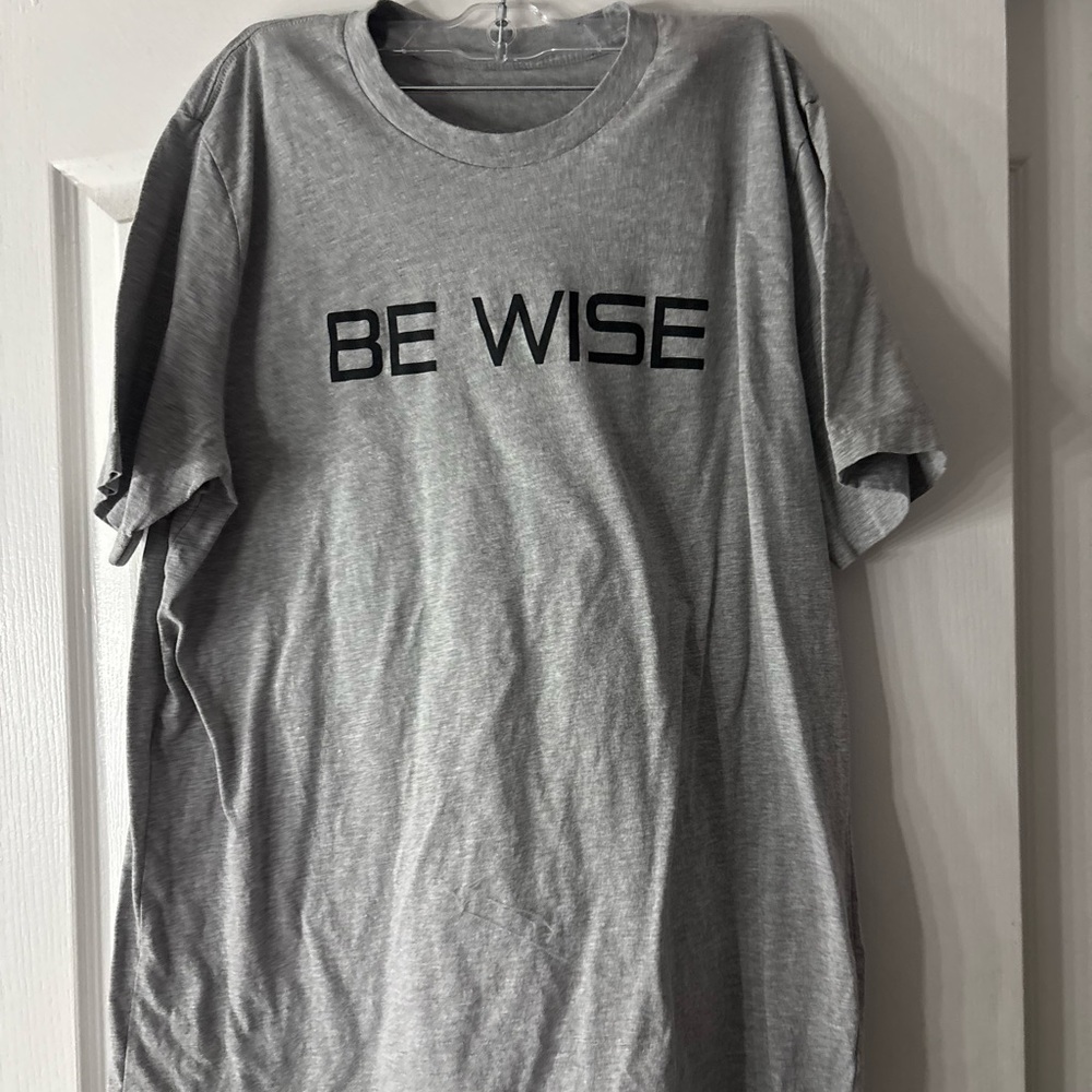 Gray 'Be Wise' T-Shirt